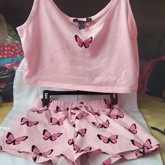 F21 pj butterfly set - Picture 1 of 6